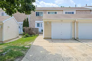 293 Barclay Dr, Glendale Heights, IL 60139 - Photo 1