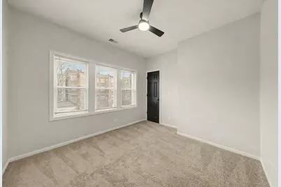7641 S Phillips Avenue, Chicago, IL 60649 - Photo 17