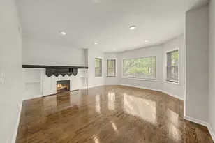 7641 S Phillips Ave, Chicago, IL 60649 - Photo 11