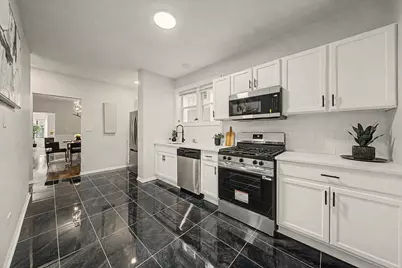 7641 S Phillips Avenue, Chicago, IL 60649 - Photo 9