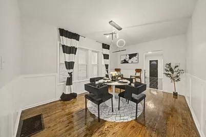 7641 S Phillips Avenue, Chicago, IL 60649 - Photo 5
