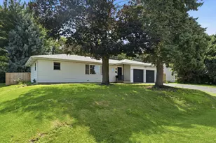 2758 Lancaster Dr, Joliet, IL 60433 - Photo 3