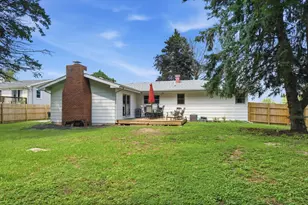 2758 Lancaster Dr, Joliet, IL 60433 - Photo 41