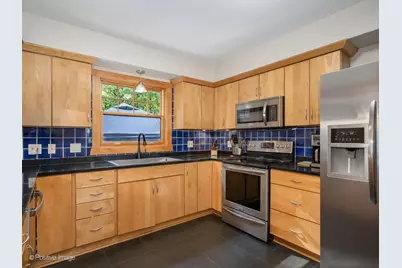 1170 Logan Avenue, Elgin, IL 60120 - Photo 11