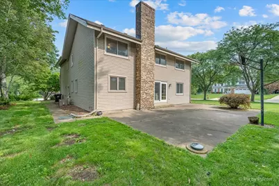 852 Woodmar Drive, Crystal Lake, IL 60014 - Photo 33