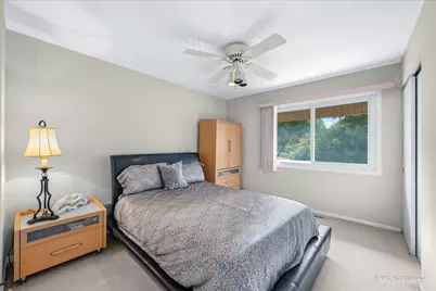 852 Woodmar Drive, Crystal Lake, IL 60014 - Photo 27