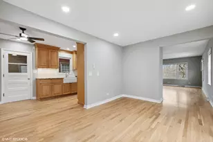 2490 Green Bay Rd, Highland Park, IL 60035 - Photo 3