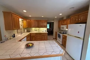 3940 Gloucester Dr, Crete, IL 60417 - Photo 15