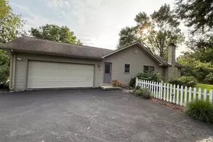 3940 Gloucester Dr, Crete, IL 60417 - Photo 3