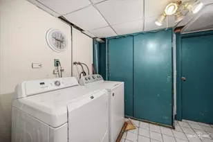 [Address not provided], Aurora, IL 60506 - Photo 11