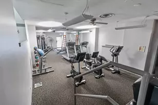 6301 N Sheridan Rd, Chicago, IL 60660 - Photo 23