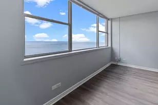 6301 N Sheridan Rd, Chicago, IL 60660 - Photo 11