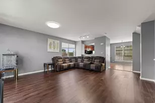 337 N Commerce St, Aurora, IL 60504 - Photo 7
