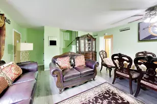 8647 Gregory Ln, Des Plaines, IL 60016 - Photo 5