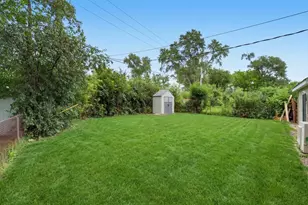 693 Minerva Ave, Wauconda, IL 60084 - Photo 33