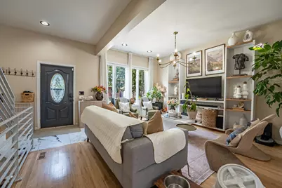 539 W 44th Place, Chicago, IL 60609 - Photo 9