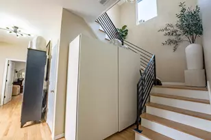 539 W 44th Pl, Chicago, IL 60609 - Photo 25