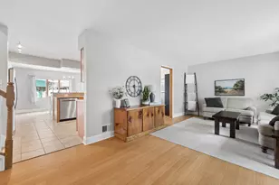 14735 Highland Ave, Orland Park, IL 60462 - Photo 3