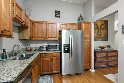 1290 Oak Hill Road #B, Lake Barrington, IL 60010 - Photo 9