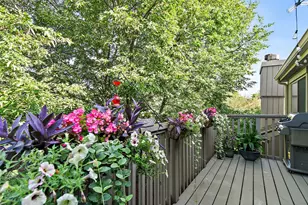 1290 Oak Hill Rd, Lake Barrington, IL 60010 - Photo 19