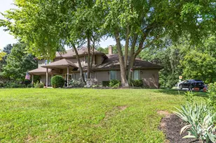 7701 Old Post Rd, Crystal Lake, IL 60014 - Photo 3