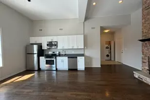 617 W Drummond Pl, Chicago, IL 60614 - Photo 3