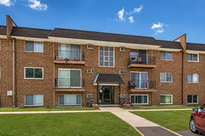 215 S Hale Street #2B, Addison, IL 60101 - Photo 1
