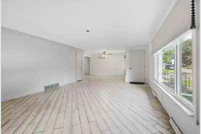 100 E Lincoln Drive, Cooksville, IL 61730 - Photo 5