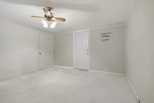100 E Lincoln Dr, Cooksville, IL 61730 - Photo 19