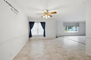 100 E Lincoln Dr, Cooksville, IL 61730 - Photo 9