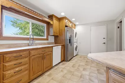 100 E Lincoln Drive, Cooksville, IL 61730 - Photo 15