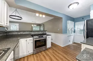 1912 Burlington Ave, Lisle, IL 60532 - Photo 17