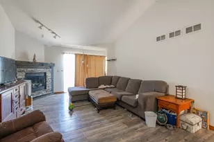 625 Enclave Ln, Manteno, IL 60950 - Photo 9