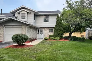 801 N Tamarac Blvd, Addison, IL 60101 - Photo 1