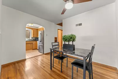 917 W Washington Street, Champaign, IL 61821 - Photo 7