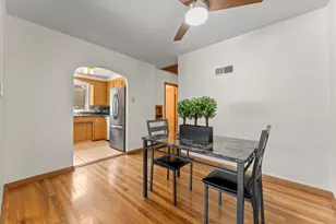 917 W Washington St, Champaign, IL 61821 - Photo 7