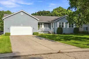 341 Old Darby Ln, Winthrop Harbor, IL 60096 - Photo 31