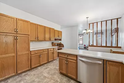 341 Old Darby Lane, Winthrop Harbor, IL 60096 - Photo 9