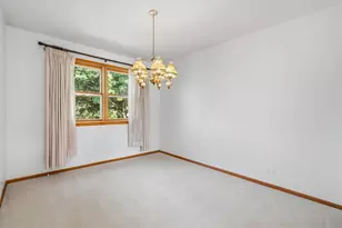 341 Old Darby Ln, Winthrop Harbor, IL 60096 - Photo 5
