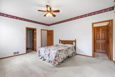 341 Old Darby Lane, Winthrop Harbor, IL 60096 - Photo 17