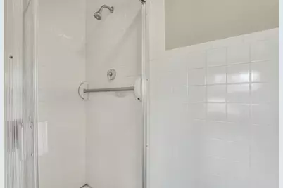 2414 Sunset Avenue, Waukegan, IL 60087 - Photo 15