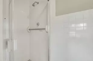 2414 Sunset Ave, Waukegan, IL 60087 - Photo 15