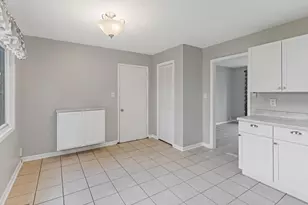 302 Healy Ave, Romeoville, IL 60446 - Photo 5