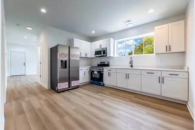5203 S Peoria Street, Chicago, IL 60609 - Photo 5