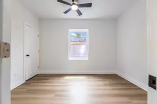 5203 S Peoria St, Chicago, IL 60609 - Photo 7