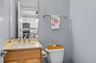 859 W Erie St, Chicago, IL 60642 - Photo 13