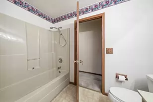 800 Ravinia Dr, Shorewood, IL 60404 - Photo 23