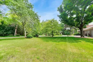 1041 Havenwood Ln, Lake Forest, IL 60045 - Photo 35