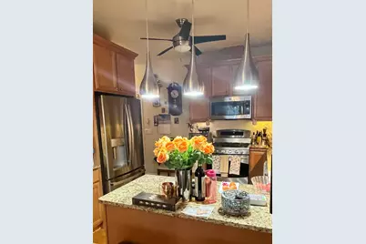 992 W Irving Park Road, Bensenville, IL 60106 - Photo 5