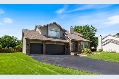 637 Otter Way, Oswego, IL 60543 - Photo 3
